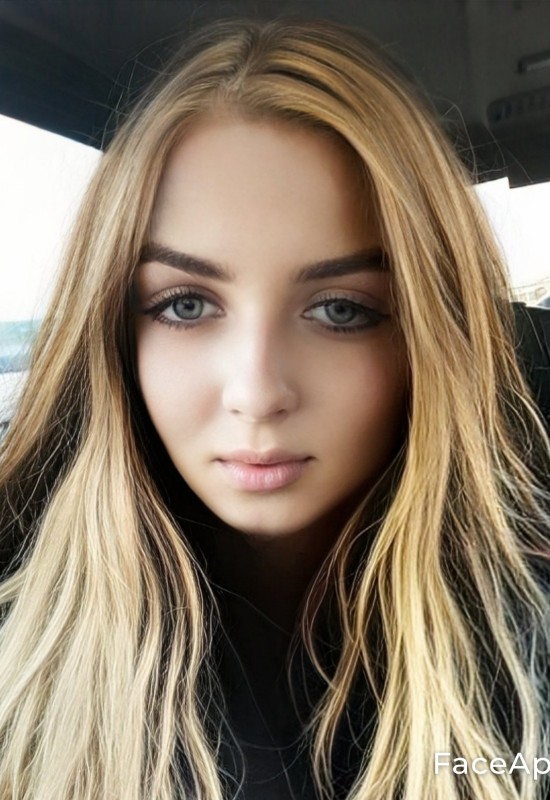 Sofia • 28 • Russia