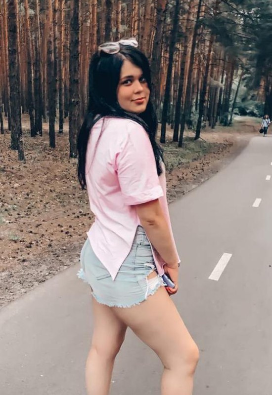 Valeria • 31 • Russia