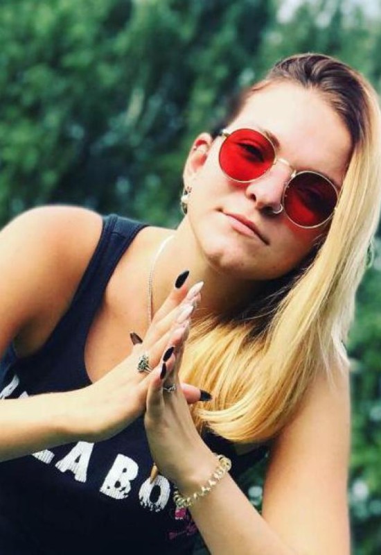 Yulia • 31 • Україна