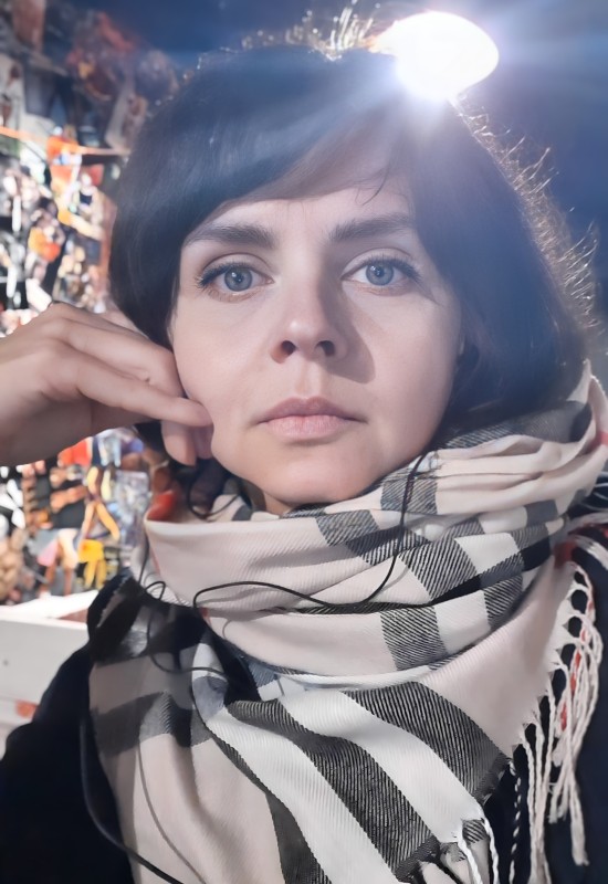 Yulia • 47 • Україна