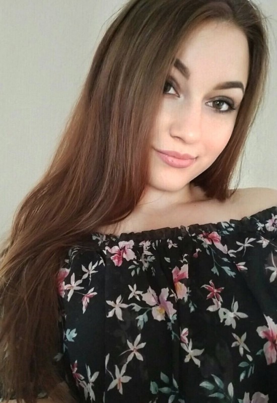 Alina • 27 • Ukraine 🇺🇦