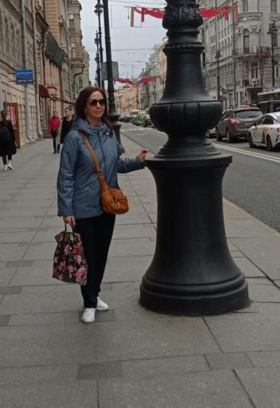 Juliya • 47 • Russia