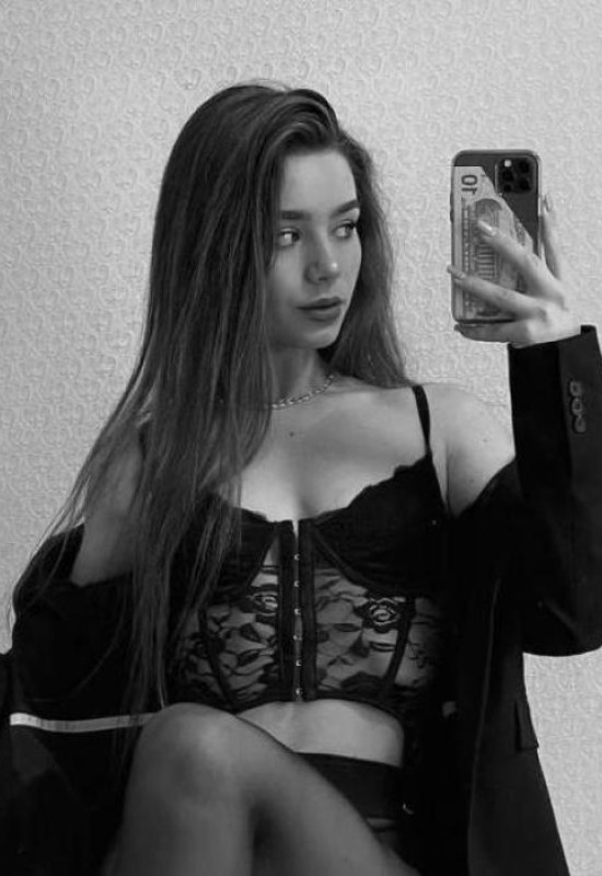 Alica • 27 • Ukraine