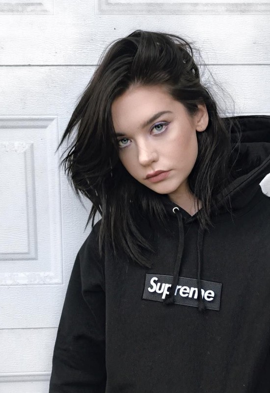 Kira • 26 • Russia