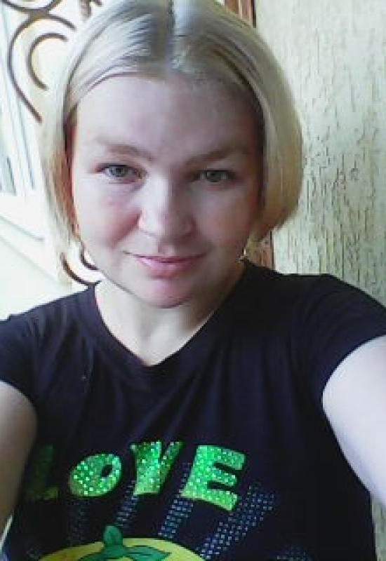 Alina • 27 • Moldavie