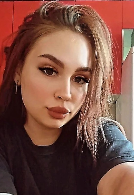 Victoria • 23 • Kazakhstan