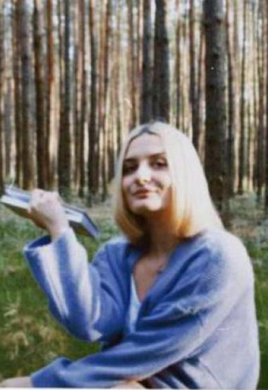 Maria • 25 • Estonia