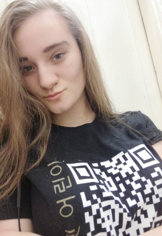 Maria • 22 • Russie