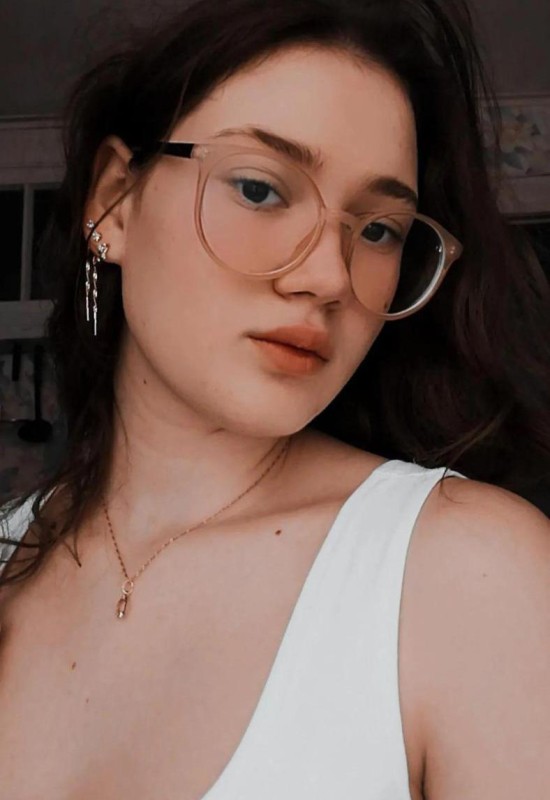 Nastia • 22 • Russia