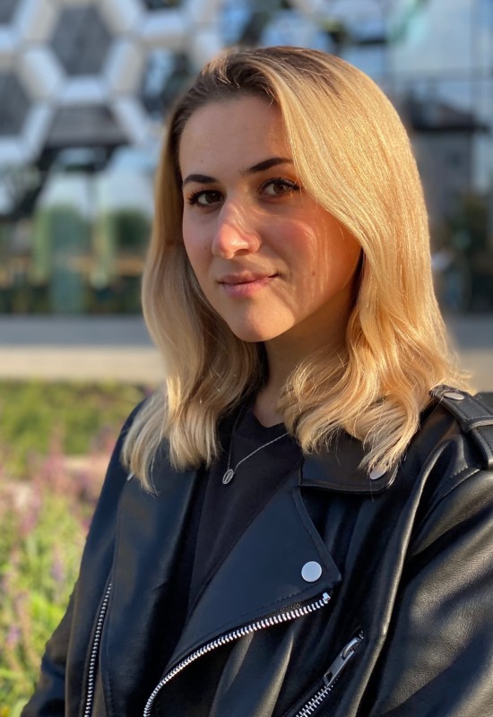 Nastasya • 40 • Russie