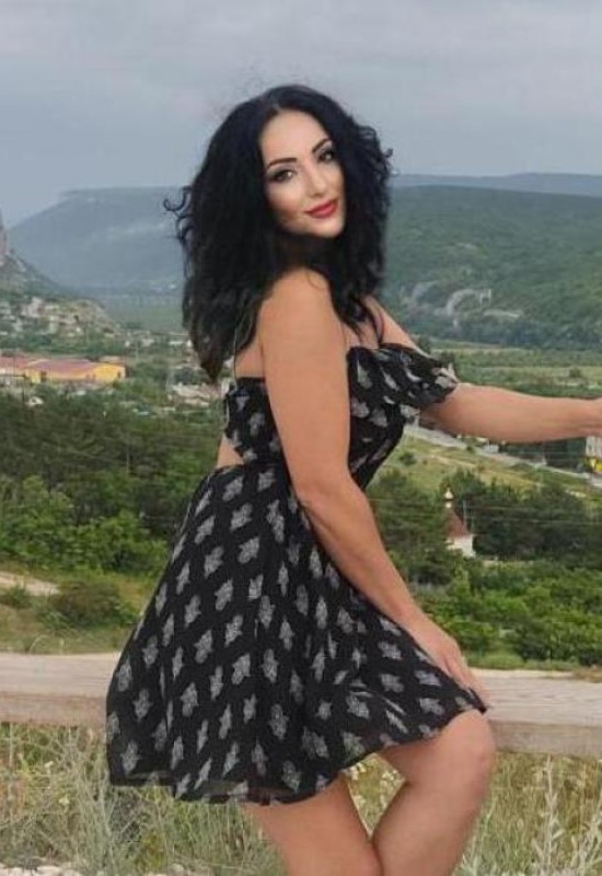 Liana • 40 • Russia