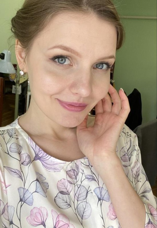 Svitlana • 26 • Україна