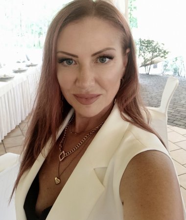 Tatiana, 45