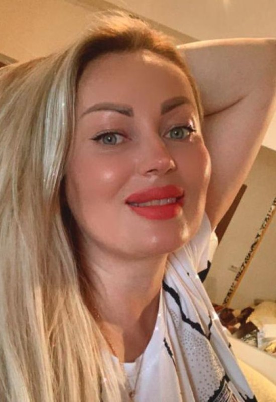 Tatiana • 40 • Білорусь