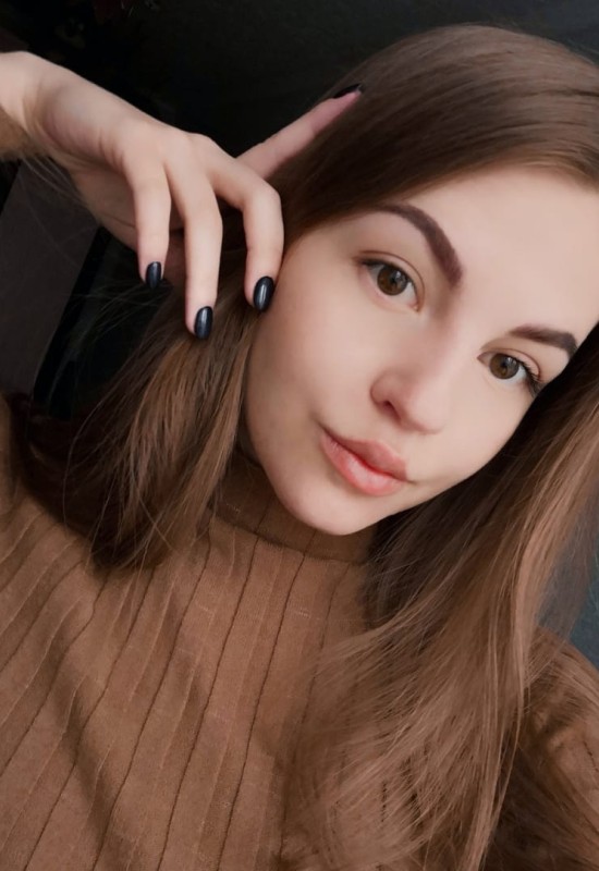 Victoria • 36 • Russia