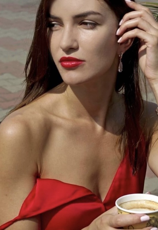 Milena  • 35 • Russie