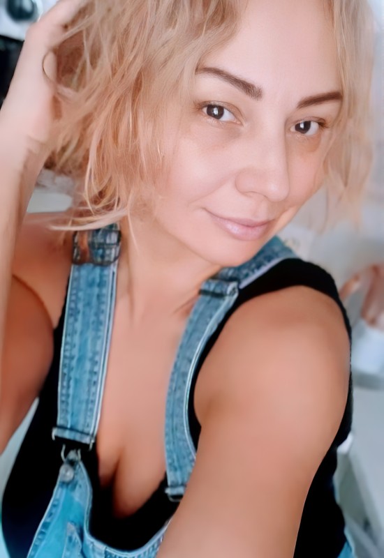 Natalia • 50 • Russia