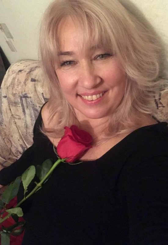 Lena • 57 • Russia