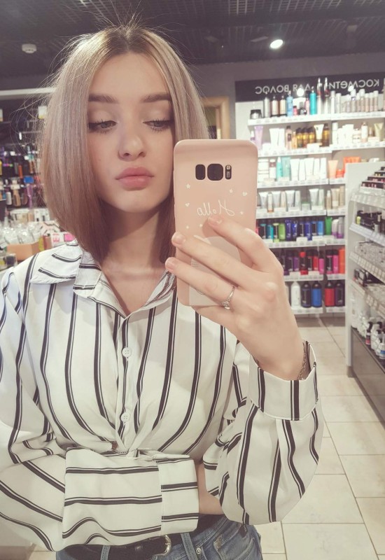 Aniutka • 31 • Russie