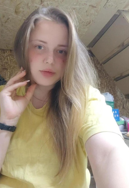 Veronika • 29 • Russie