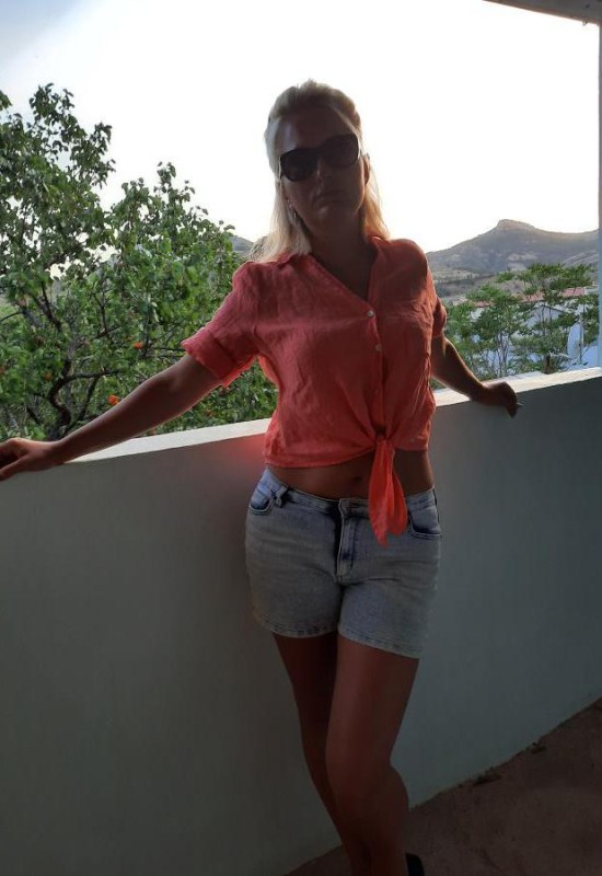 Natalia • 38 • Russia