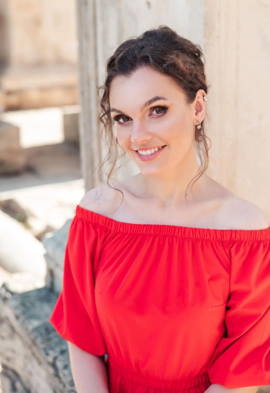 Nadya  • 38 • Russia