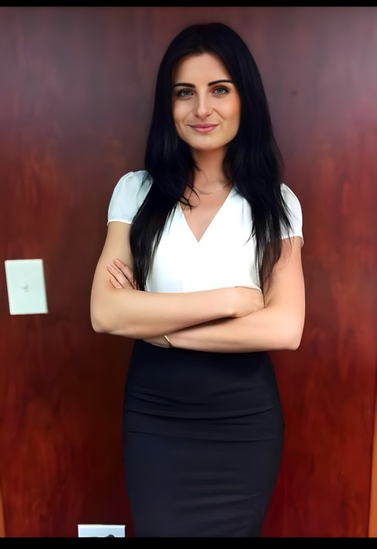 Olga • 35 • Білорусь