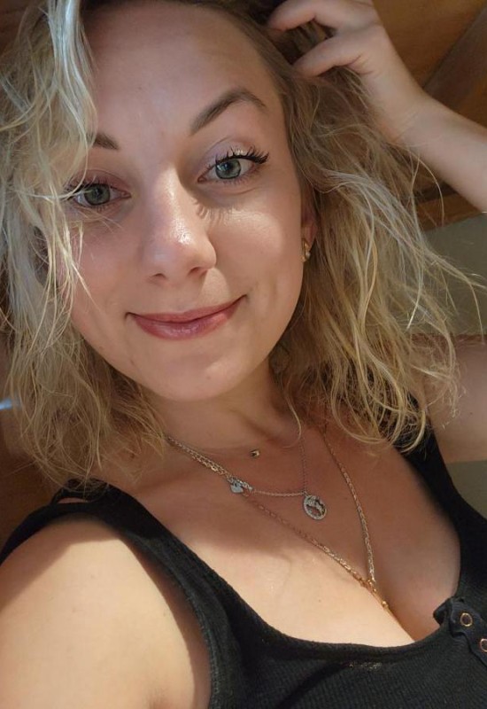 Yuliya  • 30 • Білорусь