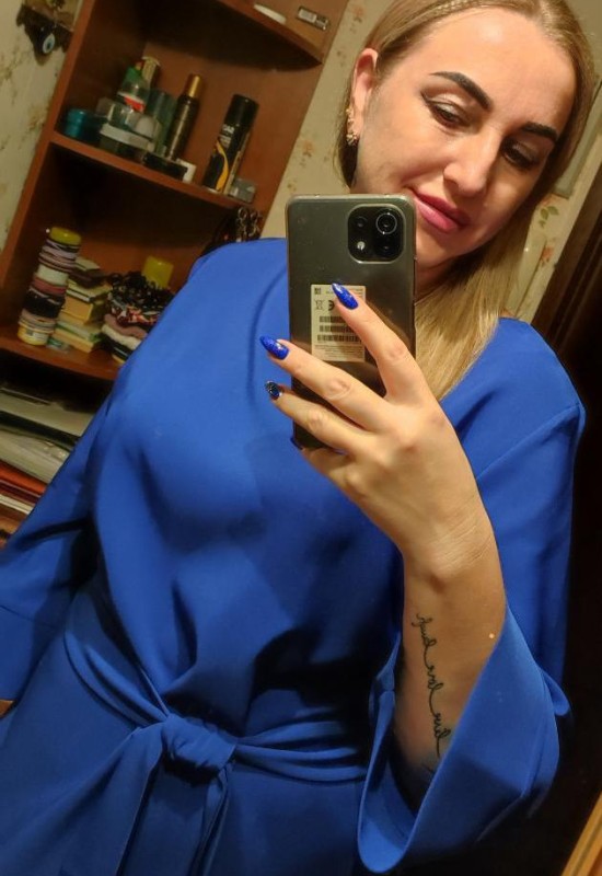 Ksenia • 50 • Russie