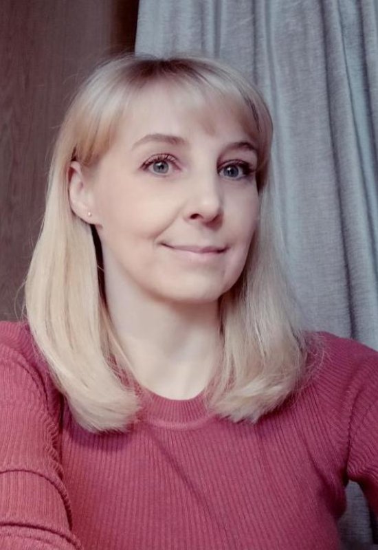 Oksana • 47 • Россия