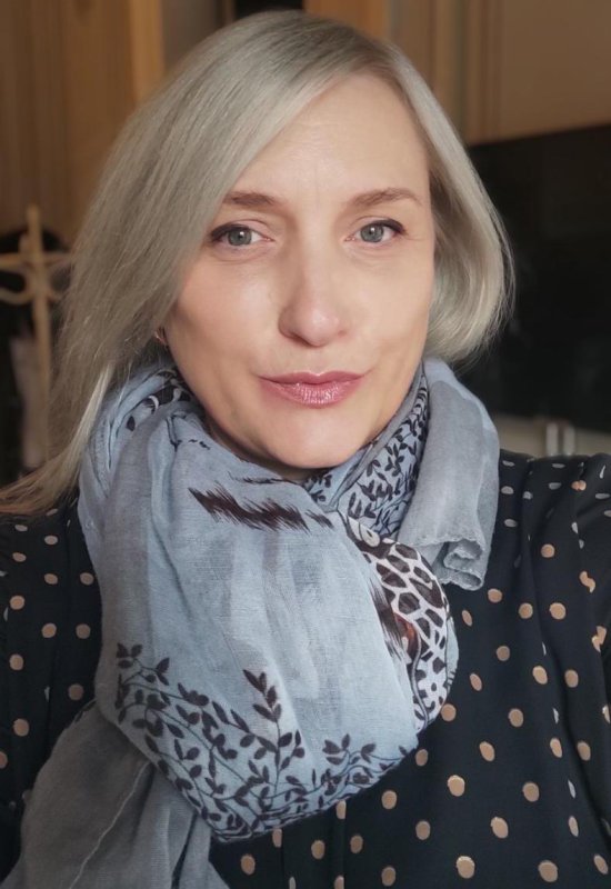 Svetlana • 56 • Russia
