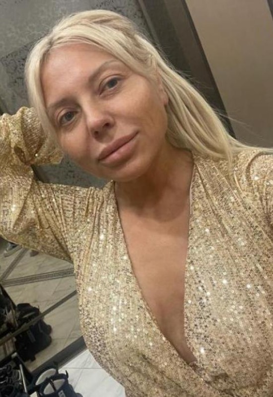 Elena • 51 • Россия