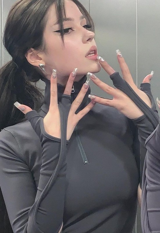 Tatiana • 26 • Russie