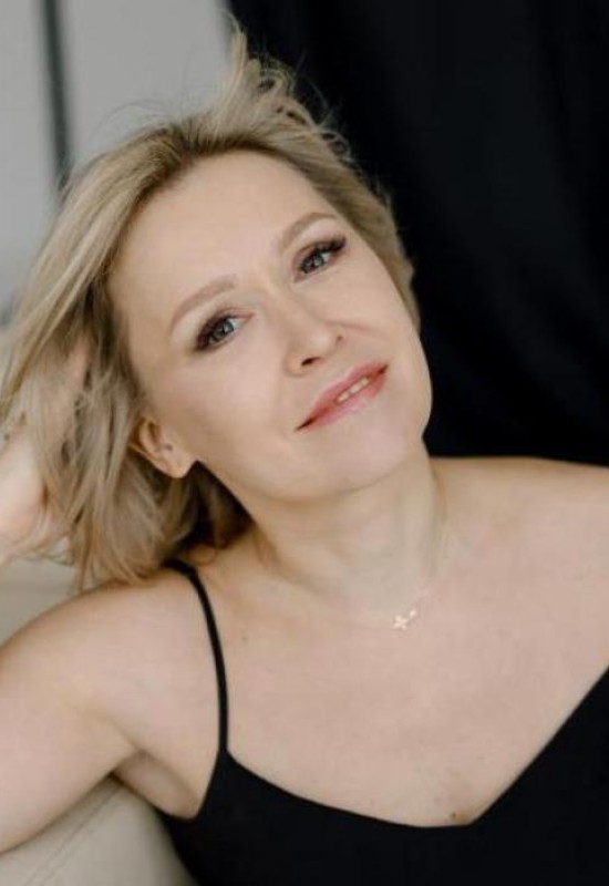 Natalia • 46 • Россия