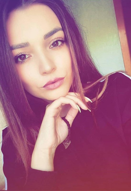 Irina • 32 • Suisse
