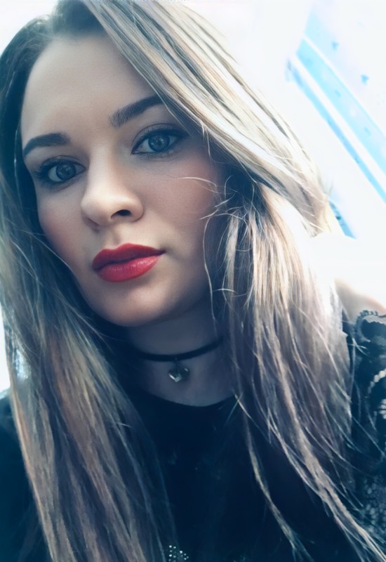 Yliya • 38 • Україна