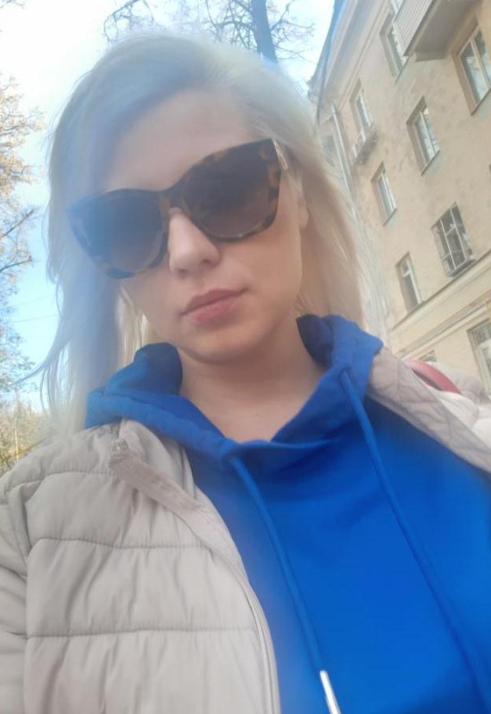 Anna • 45 • Russia