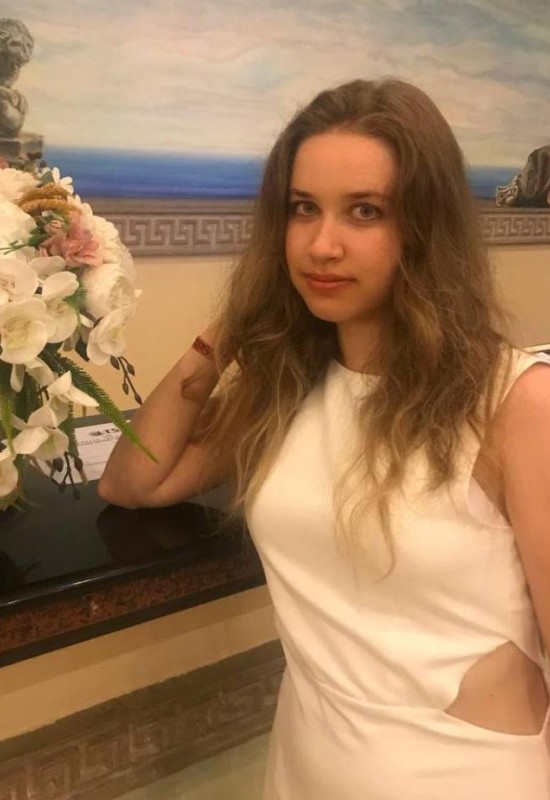 Ekate • 23 • Росія