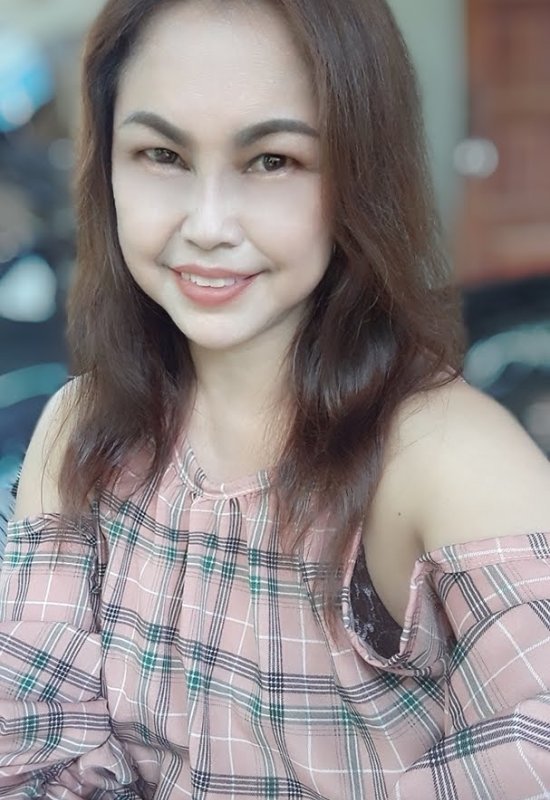 Panee • 59 • Thailand