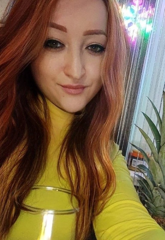 Alena • 34 • Russie