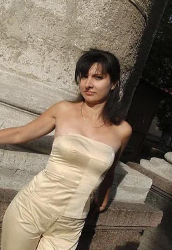 Julia • 43 • Украина