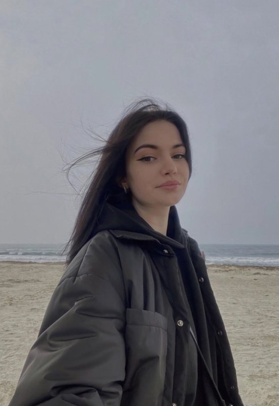 Yulia • 27 • Poland