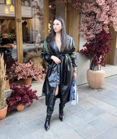 Anna, 28
