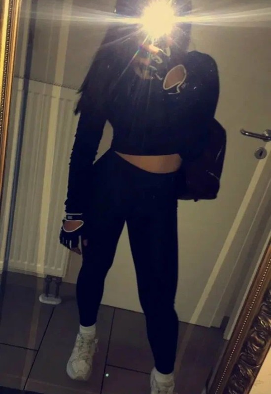 Eva • 43 • Russia