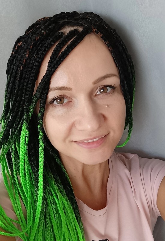 Marina • 44 • Россия