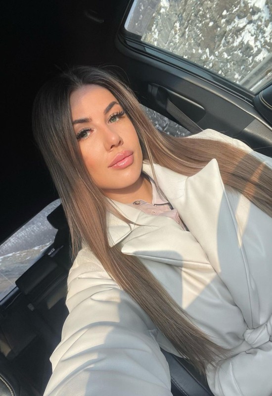 Ekaterina • 32 • Россия