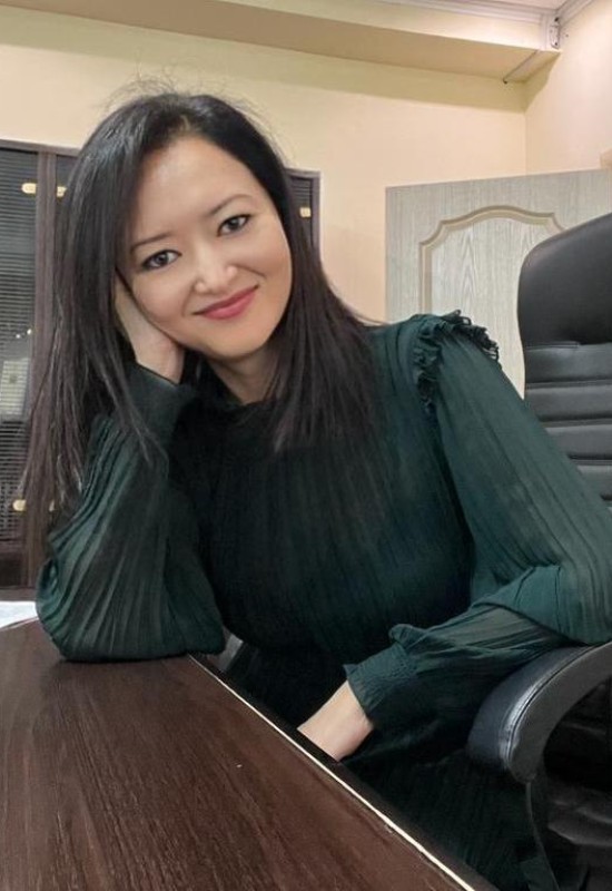 Gulnara • 48 • Russie