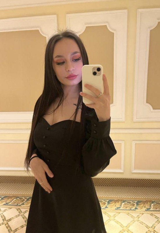 Katya  • 23 • Germany