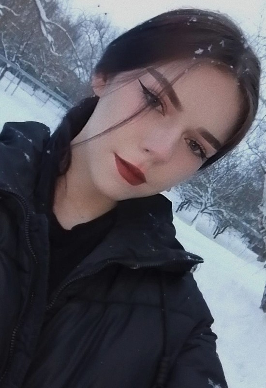 Anastasia • 22 • Russie