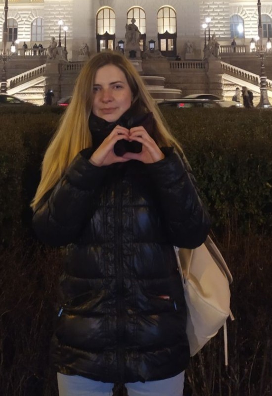 Helen • 39 • Україна